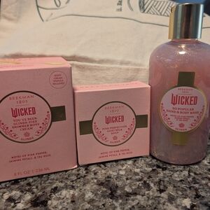 Beekman 1802 Glinda Pink Bath & Body Set